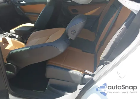 2019 Volkswagen Tiguan 2.0T Se/2.0T Sel/2.0T Sel R-Line/2.0T Sel R-Line Black из США, поврежденный, VIN 3VV2B7AX2KM044512